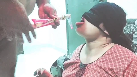 Mein indischer Stiefbruder hat mir einen Geschmacksspieltrick gespielt, aber die Dinge nahmen eine wilde Wendung.